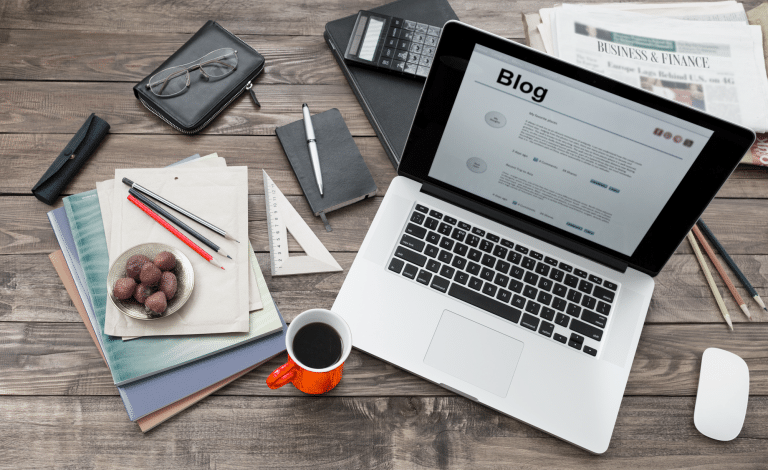 9 TIPS FOR MORE ENGAGING BLOG POSTS